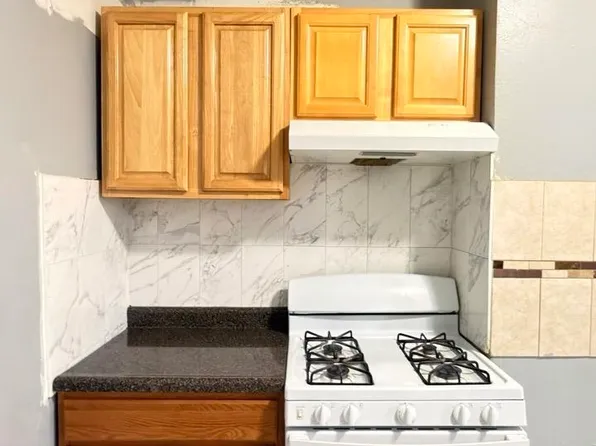 608 57th Street image 7 of 33