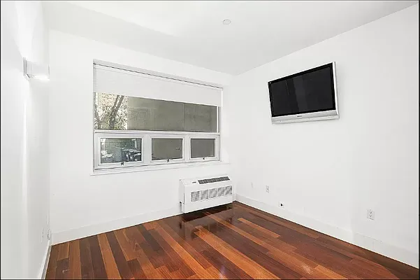 Rented by Compass | media 3