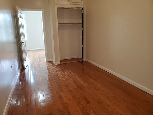 Rented by Capri Jet Realty Corp | media 9