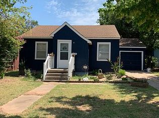 1304 Locust St, Perry, OK 73077