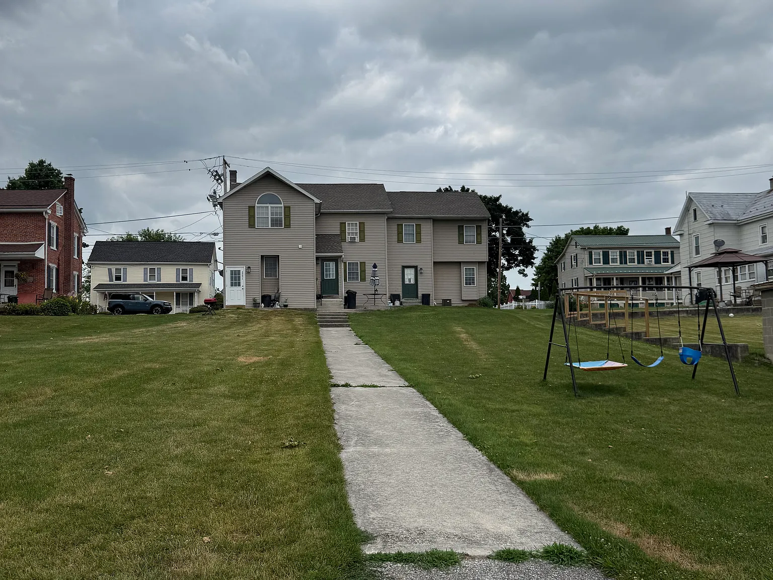 2 bed, 1200 sqft, $1,395 — Photo 1