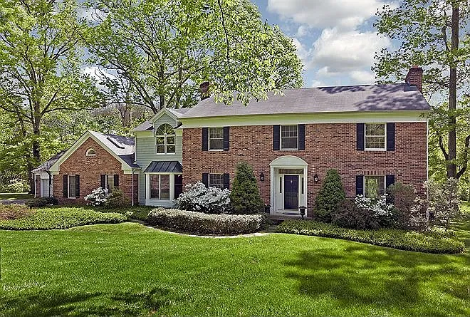 8 Winfield Rd photo 1