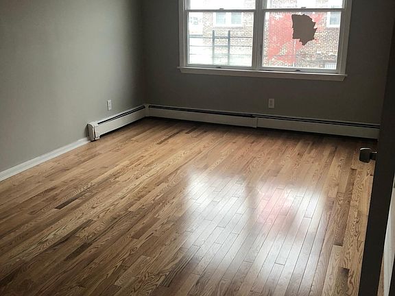 5th image of 8 Delaware Ave #1