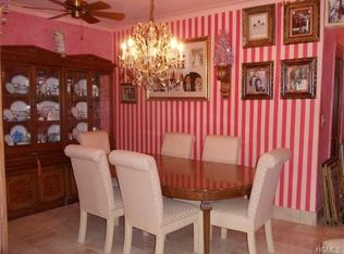 949 Palmer Rd APT 5L, Bronxville, NY 10708