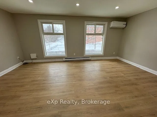 215 McNab St #10 — Photo 8