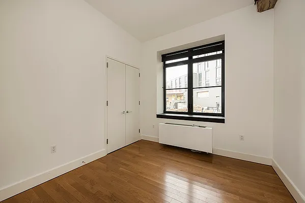 Rented by Bold New York | media 63