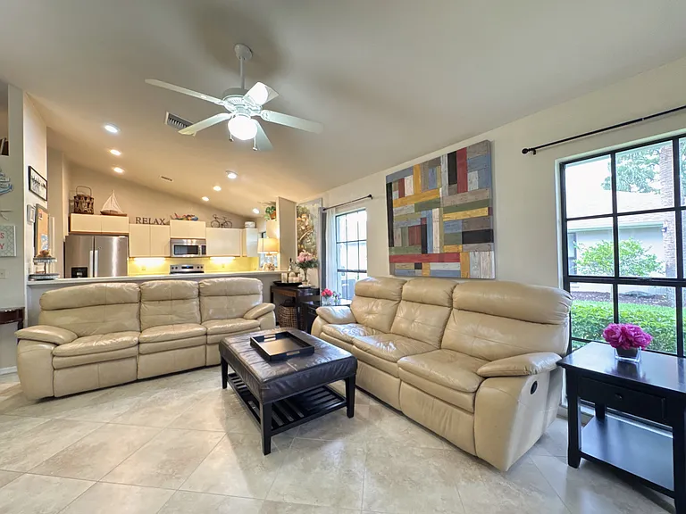 13018 Parktree Ct — Photo 15
