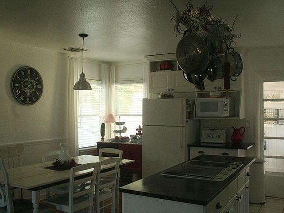 4th image of 842 E Garland Ave