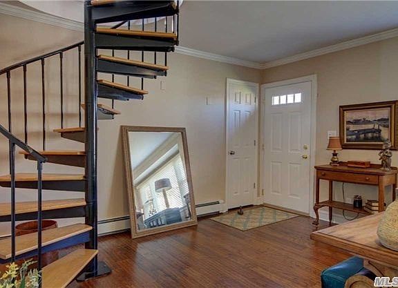 2nd image of 6 Brightwater Pl