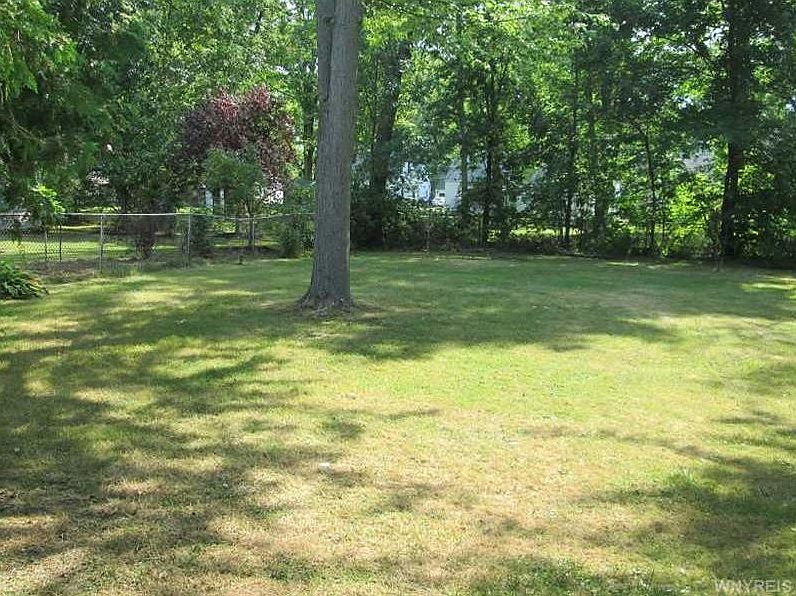 2nd image of 37 Darlich Ave