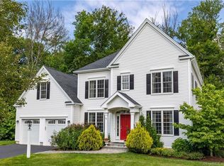 75 E Maxwell Dr, West Hartford, CT 06107