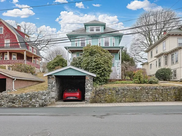 63 Walker Rd, Swampscott, MA 01907