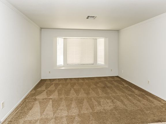 5th image of 2337 Babcock Dr