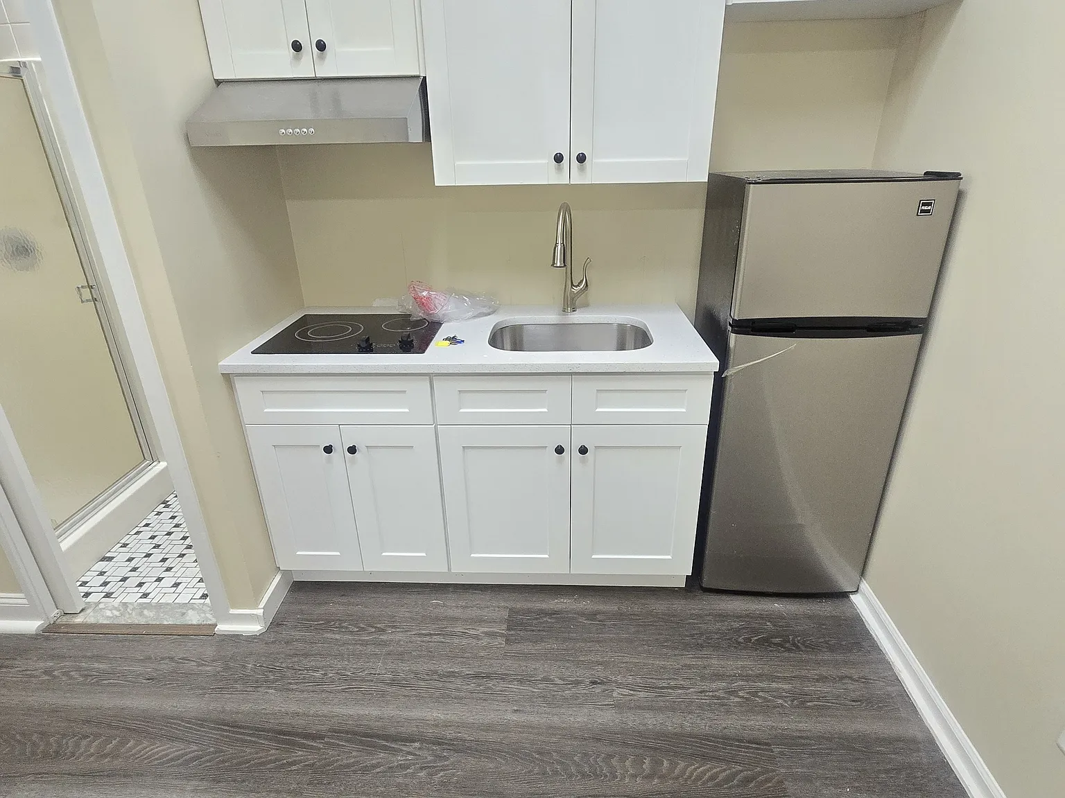 399 Walnut St — Photo 2