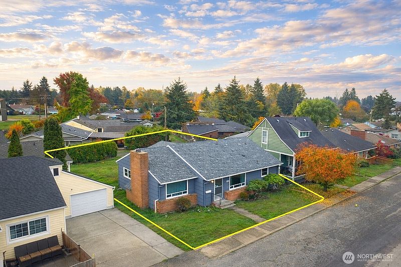 2nd image of 211 Latona Street
