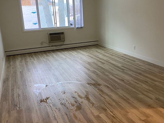 5th image of 1016 Grand Ave #105