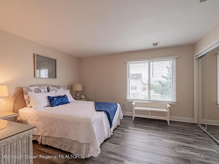 1713 Boulevard #7 — Photo 11