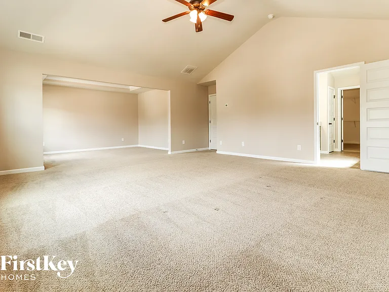 225 Villa Grande Dr — Photo 11
