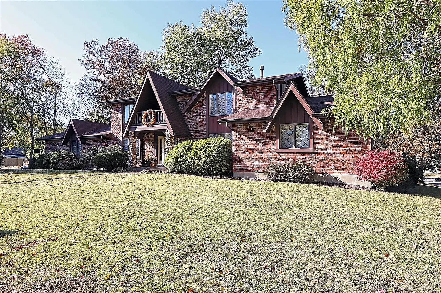 717 Holiday Park Dr photo 1