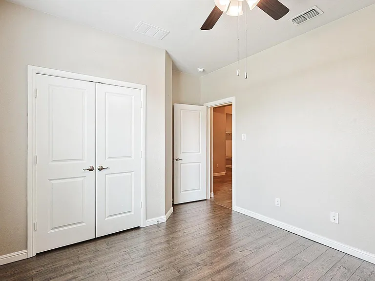 2108 Blackrail Ct — Photo 10