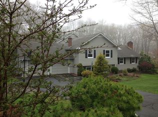 30 Orchard Hill Rd, Newtown, CT 06470