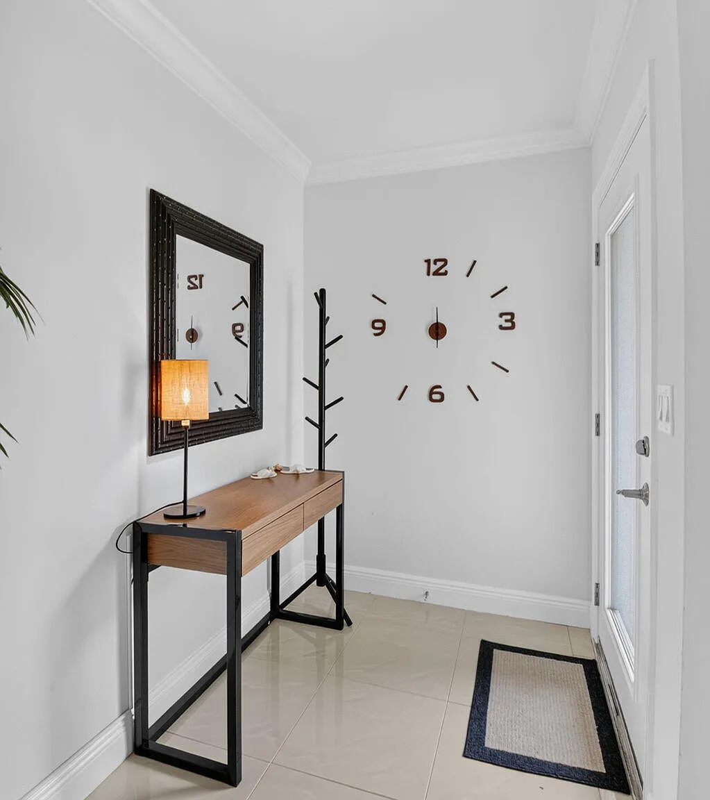 3 bed, 2.0 bath, 1765 sqft, $7,500 — Photo 3
