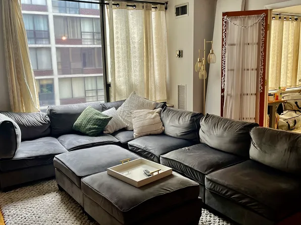 233 E Erie St, Chicago, IL