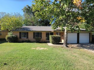 5628 Wheaton Dr, Fort Worth, TX 76133