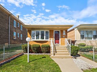 10052 S Princeton Ave, Chicago, IL 60628