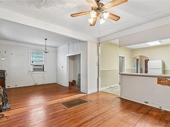 4th image of 3506 Bruxelles St