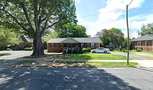 712 Eden Ter Photo 1