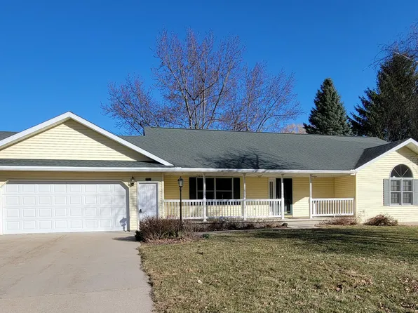 1312 Laurel Dr, Decorah, IA 52101