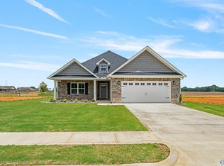 120 Old Forest Rd, Meridianville, AL 35759