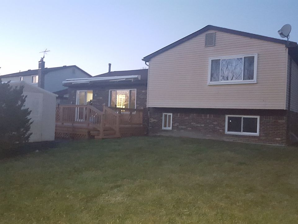 2nd image of 41615 Pocatello Dr