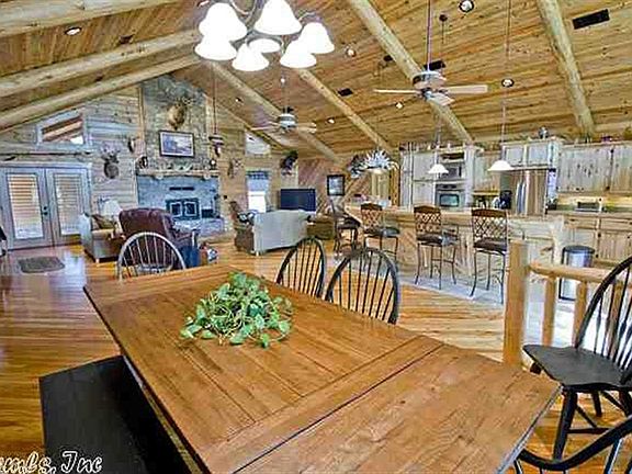 4th image of 181 Clubhouse Ln