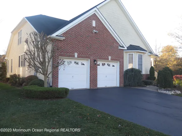 417 Edinburgh Place, Marlboro, NJ 07746