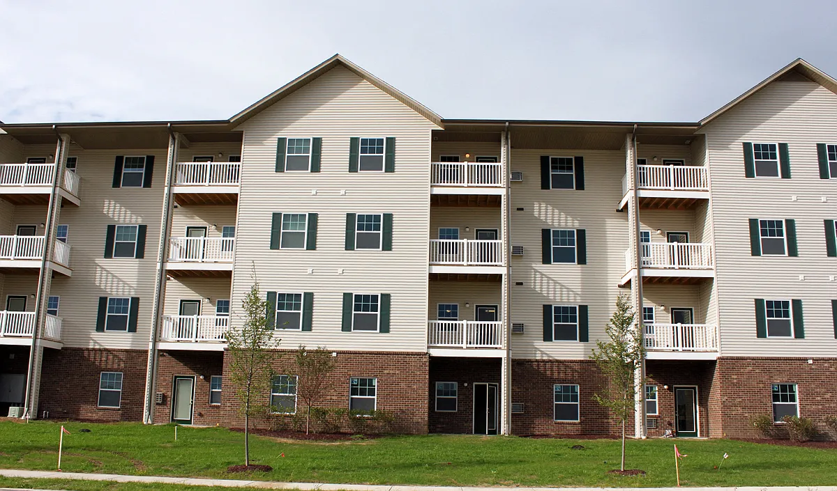 Heritage Place at LaSalle Square Apartment Homes — Photo 2