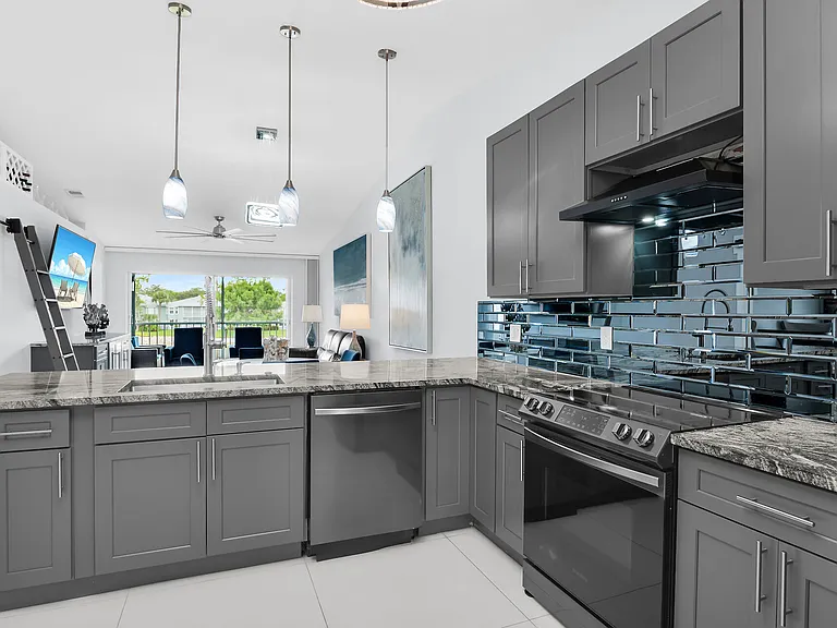 825 New Waterford Dr #201-L-201 — Photo 7