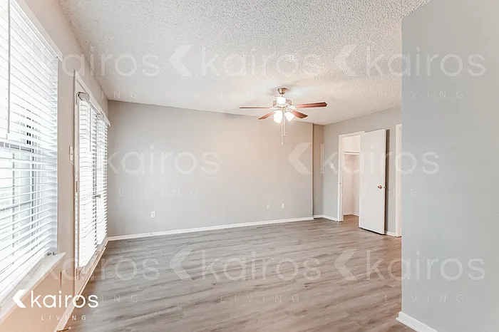 820 Courtenay Pl — Photo 8