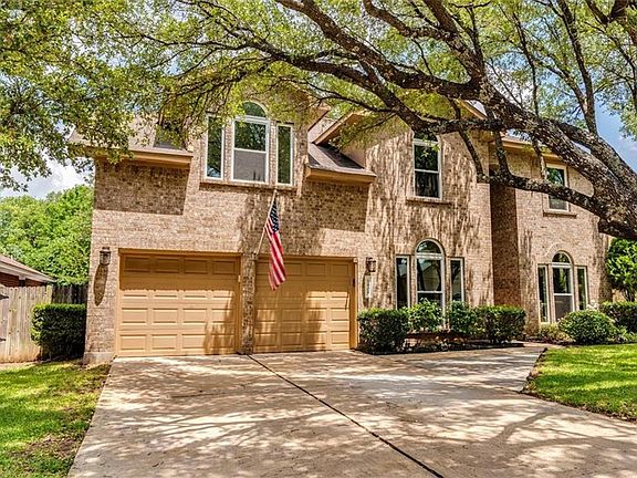 3rd image of 1808 Country Squire Dr