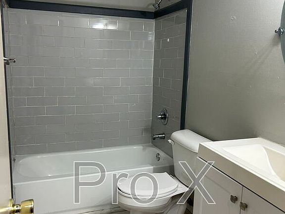 5th image of 1602 Juniper Cir #D