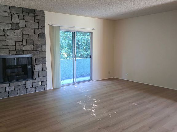 4th image of 11184 Huston St APT 203