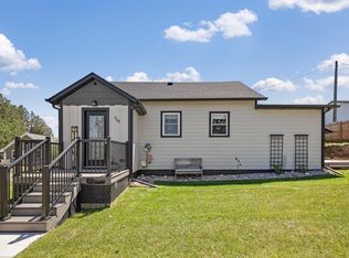 720 Lincoln St, Custer, SD 57730