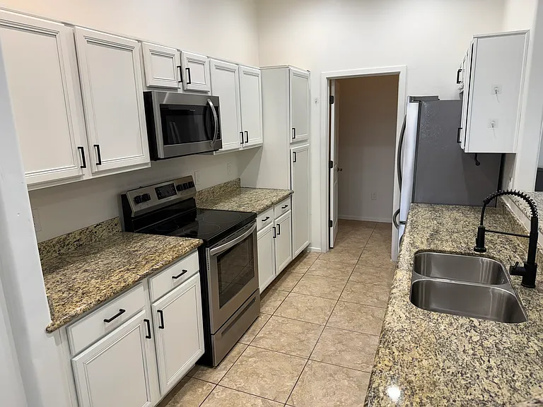 2028 E River Rd #203 — Photo 7