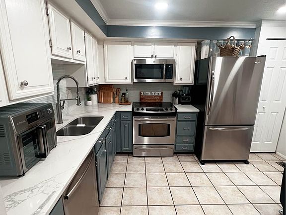 4th image of 19706 Framingham Dr