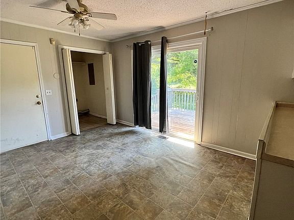 4th image of 229 E Pinedale Rd