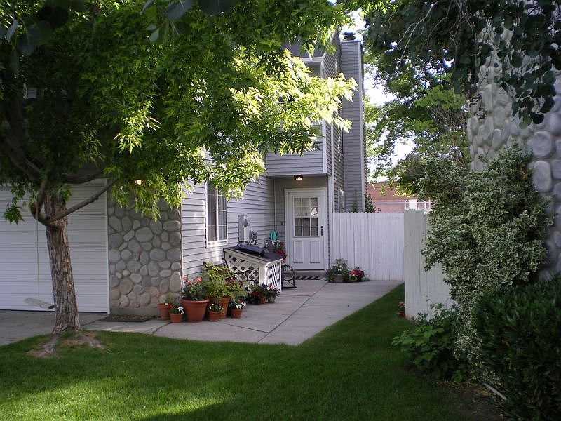 1st image of 1253 E Freshman Cir
