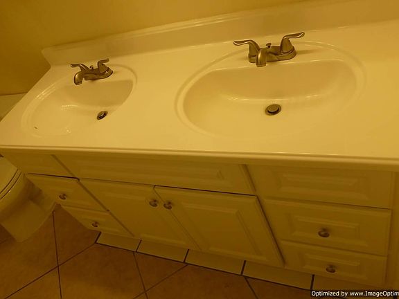 5th image of 212 Debby Ct APT A