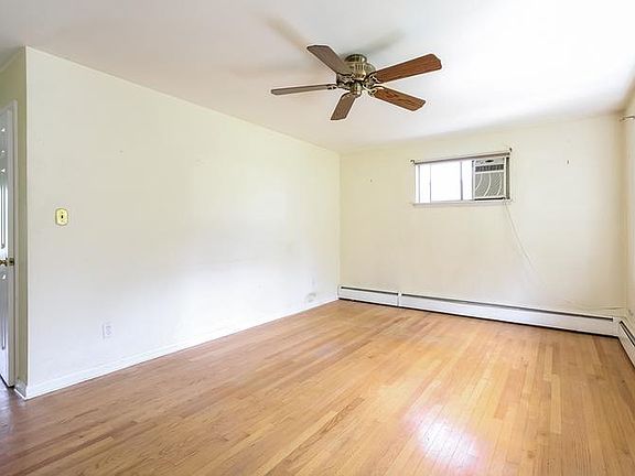 5th image of 313 Park Ave