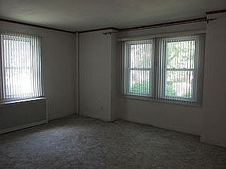 3rd image of 125 Butler Blvd